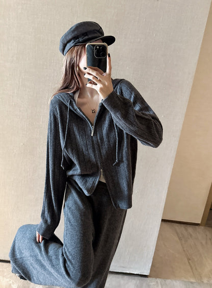 Loro NEW knitted suit