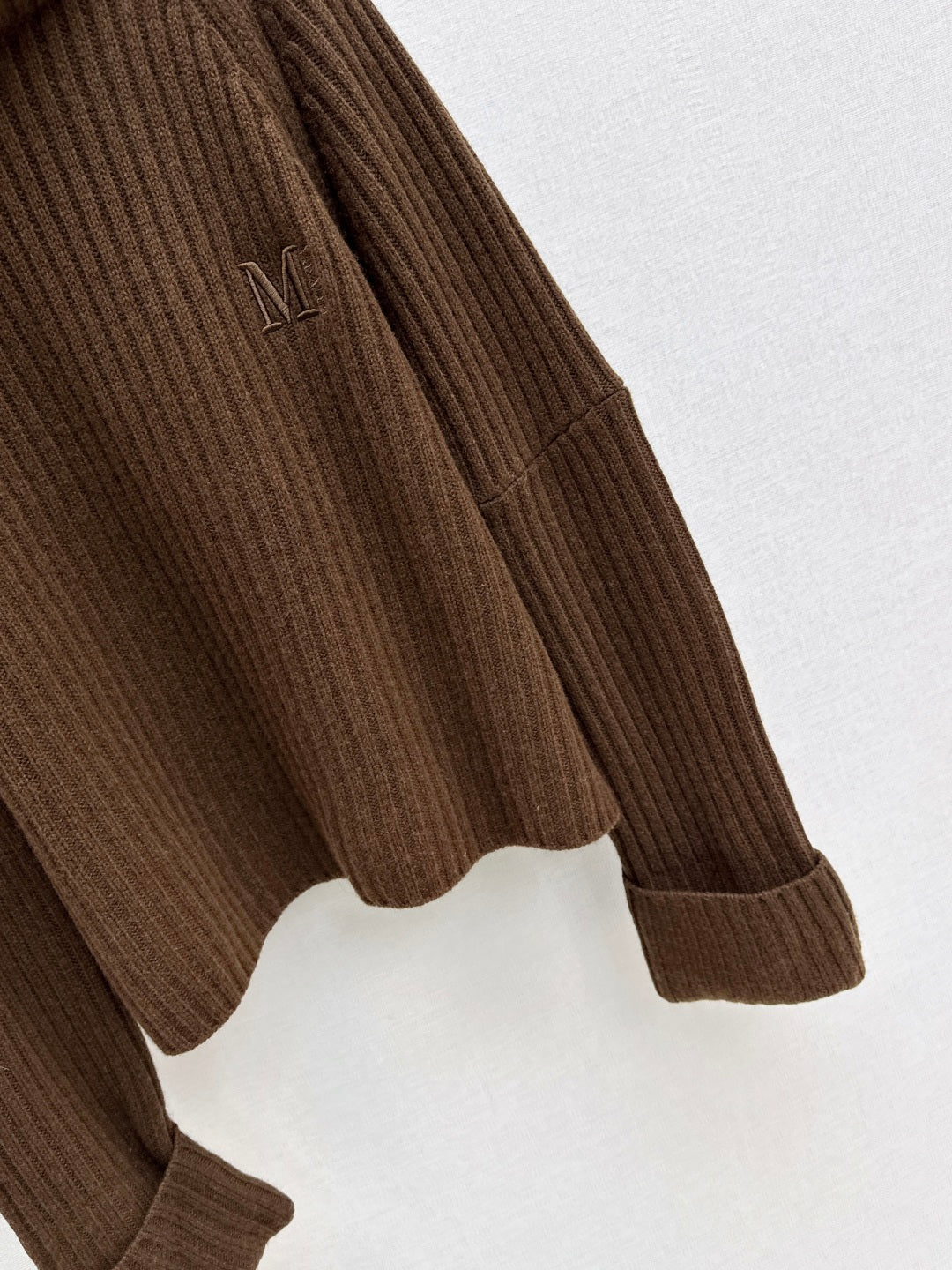 Max NEW turtleneck sweater