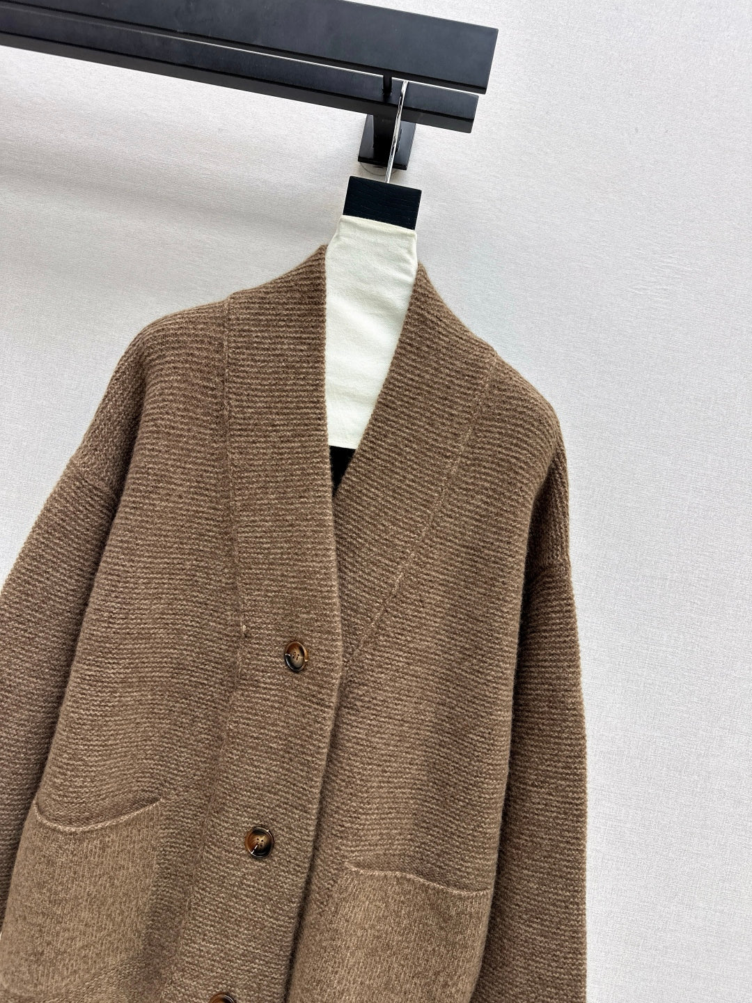 Loro NEW V-neck cardigan