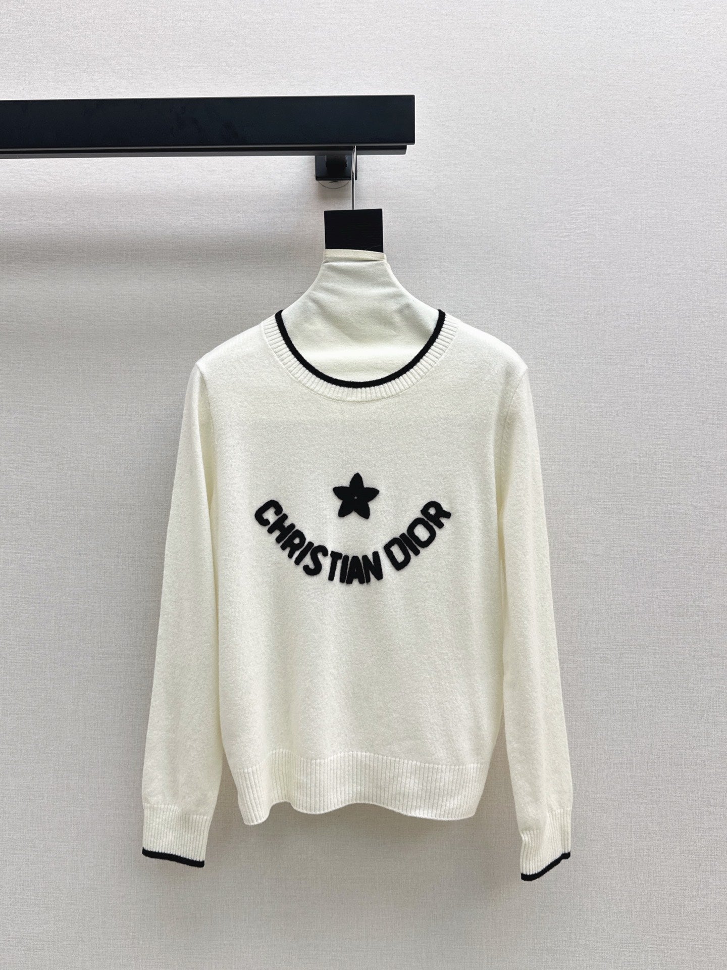 CD NEW Embroidered sweater