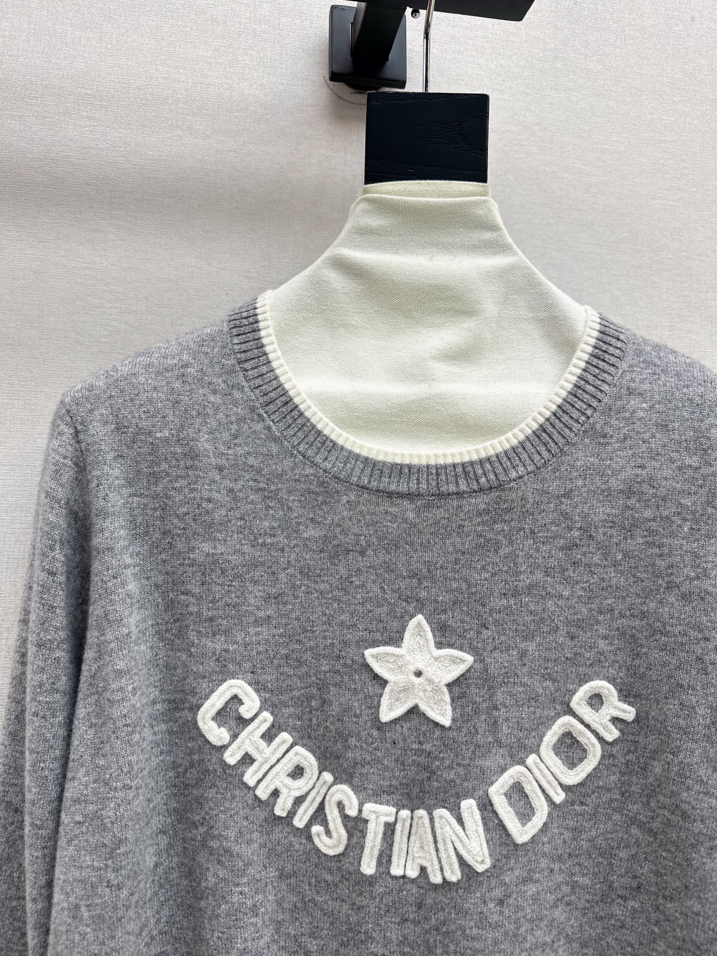 CD NEW Embroidered sweater
