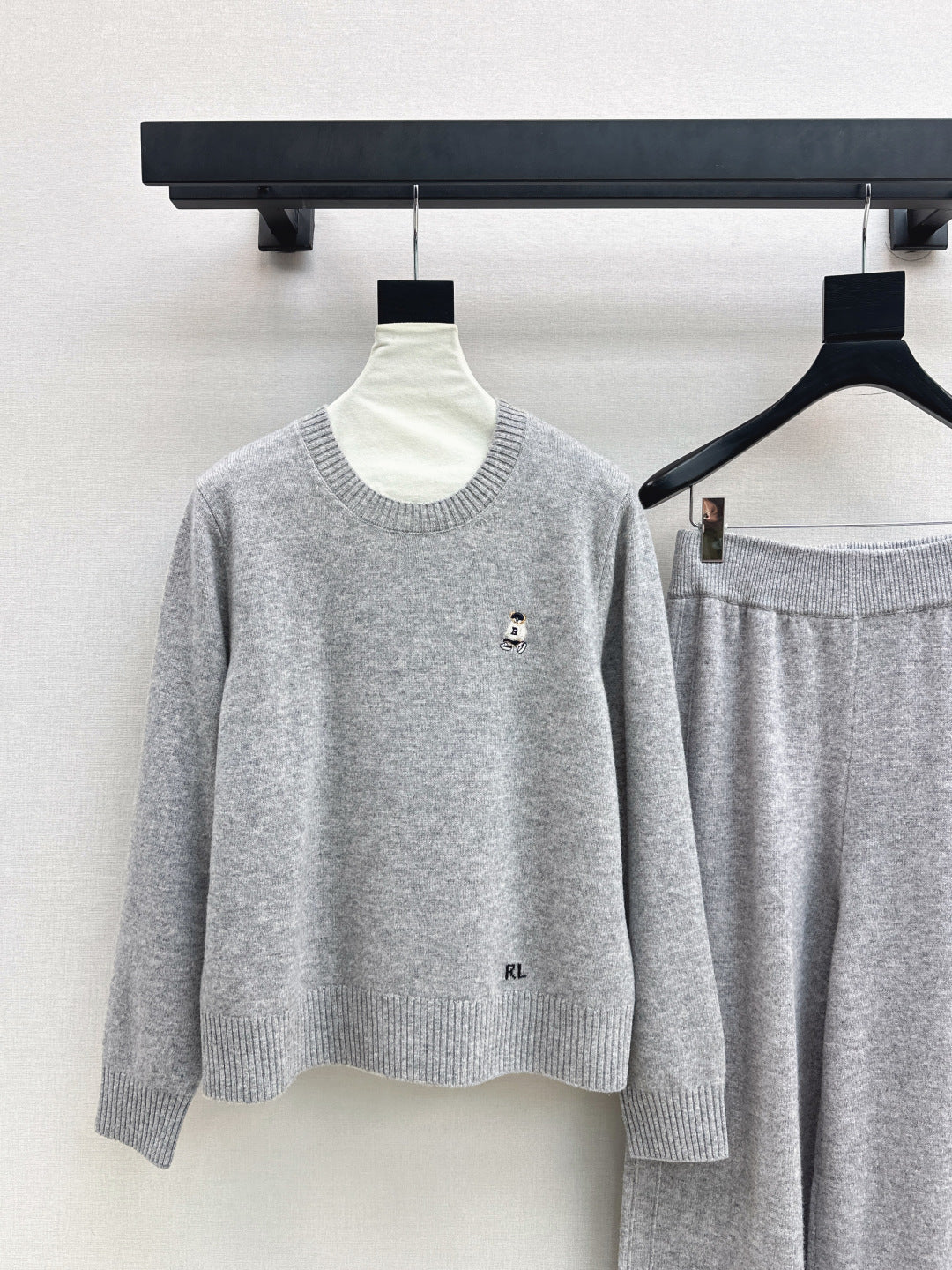 Ral NEW knitted suit