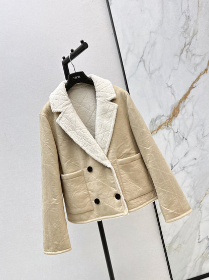 CD NEW  Reversible lamb wool jacket