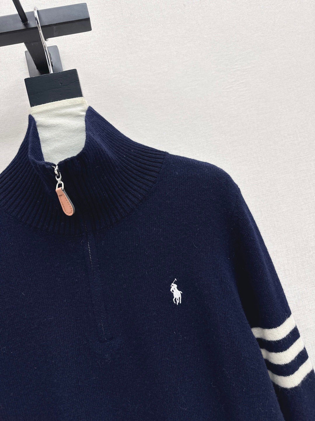 Ral NEW Half-open sweater