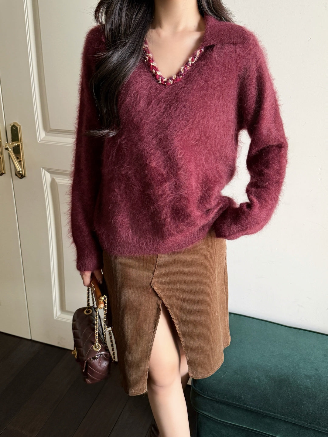 Chan NEW V-neck sweater