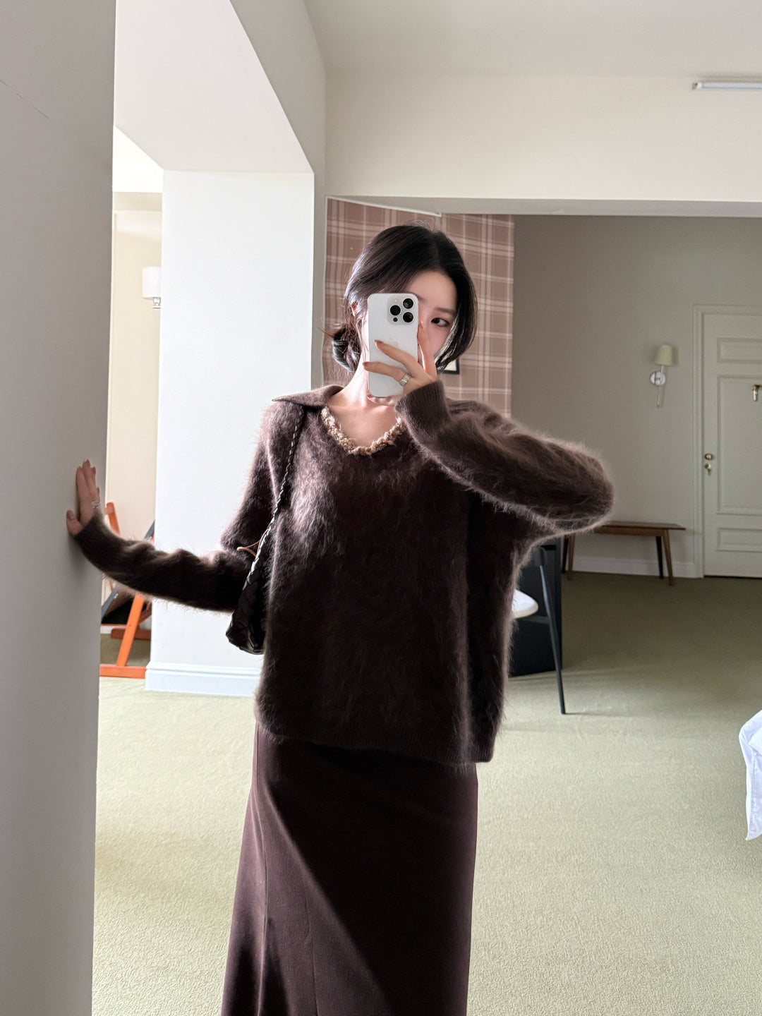 Chan NEW V-neck sweater