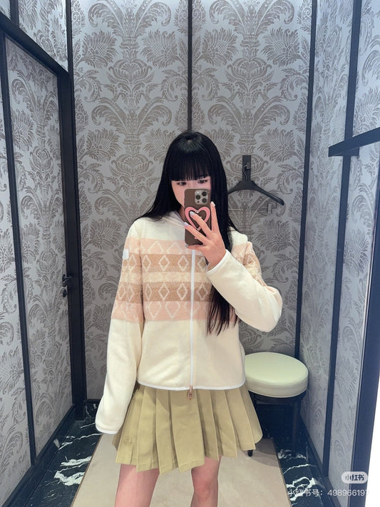 Monc NEW Hooded sweater jacket