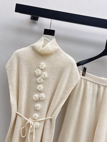 Chan NEW Sleeveless knitted set