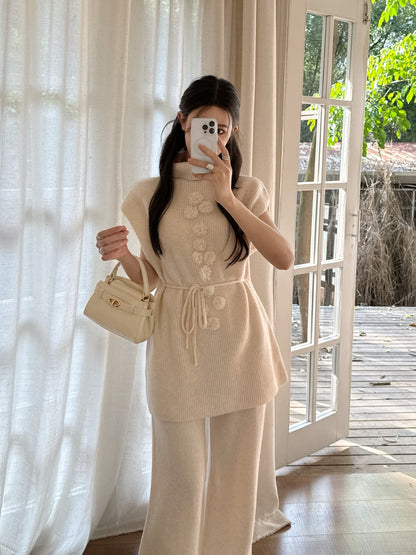 Chan NEW Sleeveless knitted set