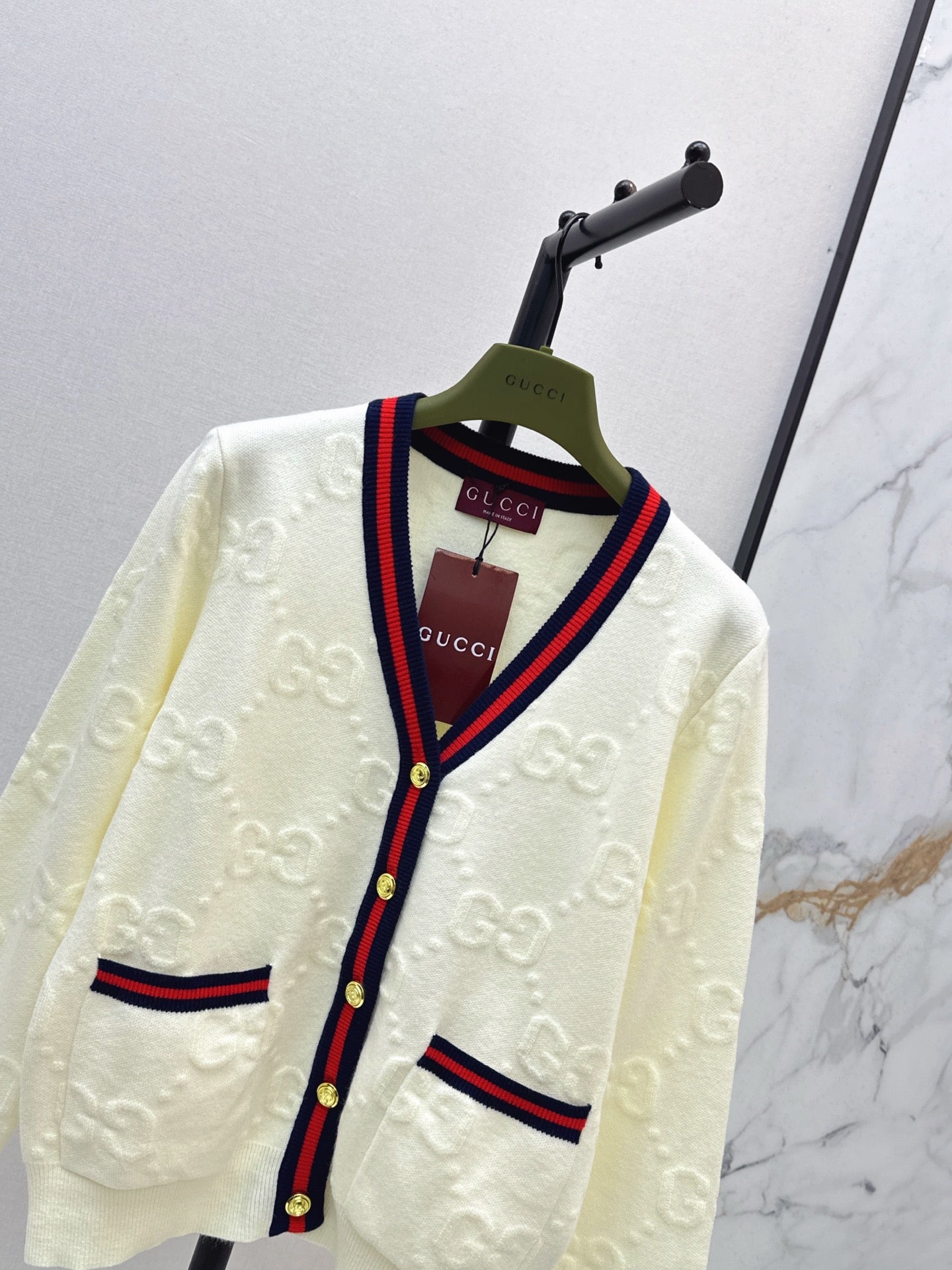 Guc NEW V-neck cardigan