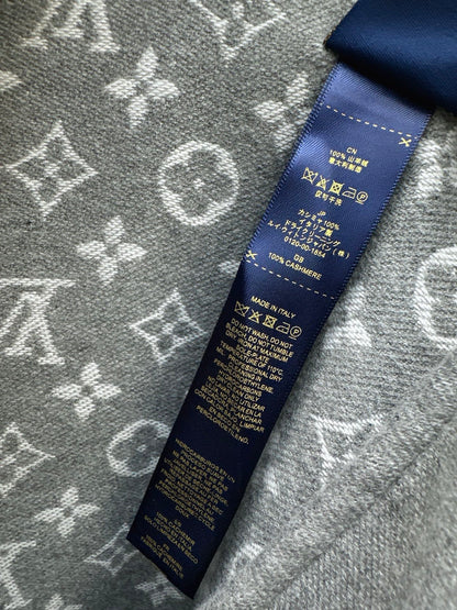 Louis NEW Wool shawl cape