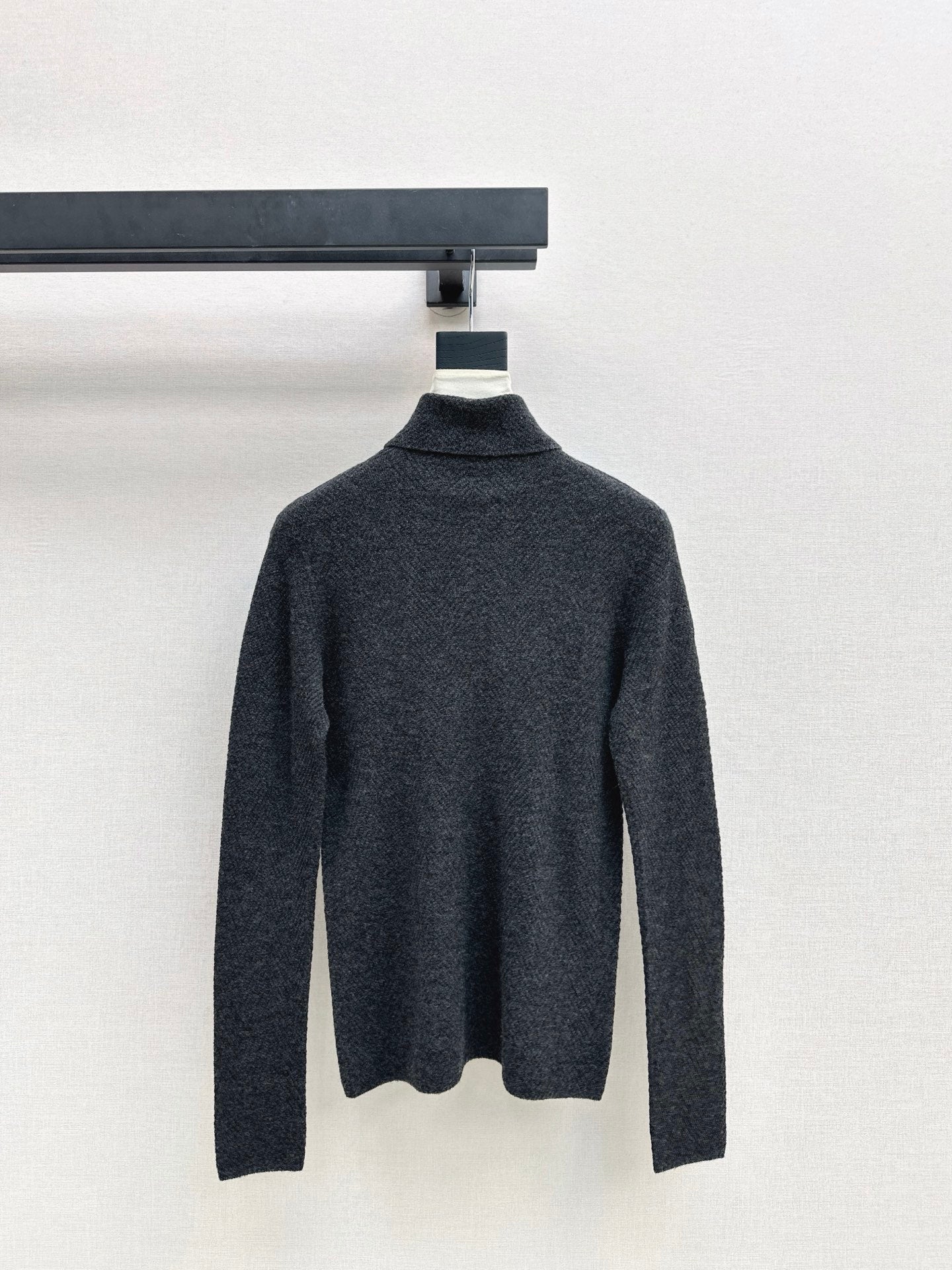 Loro NEW turtleneck base layer