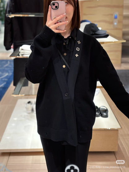 Louis NEW V-neck cardigan