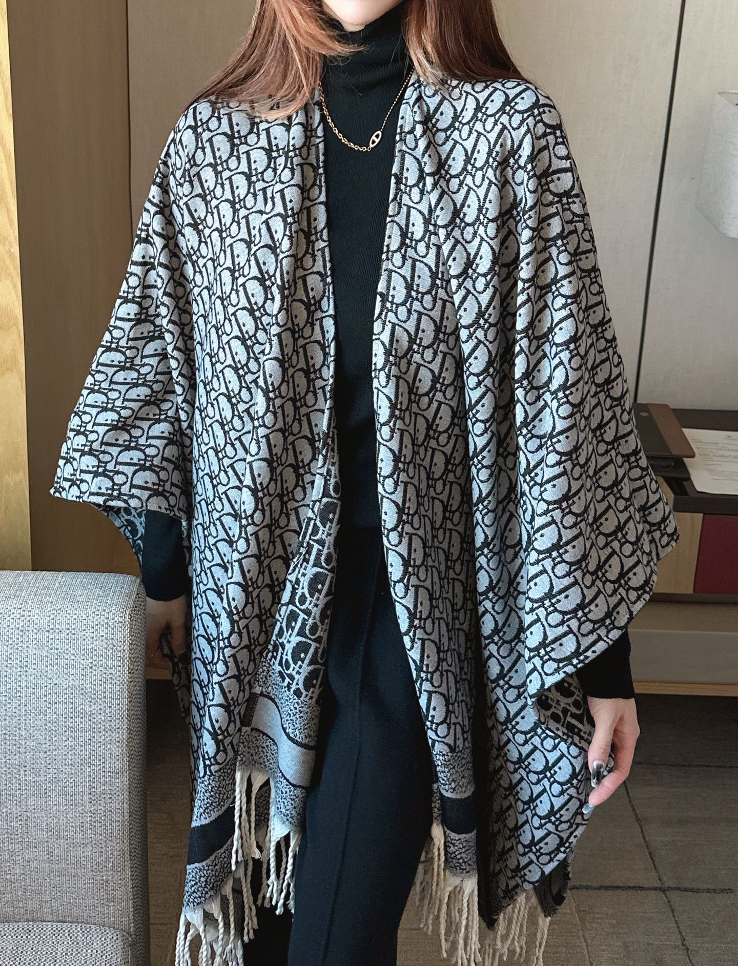 CD NEW Wool shawl cape