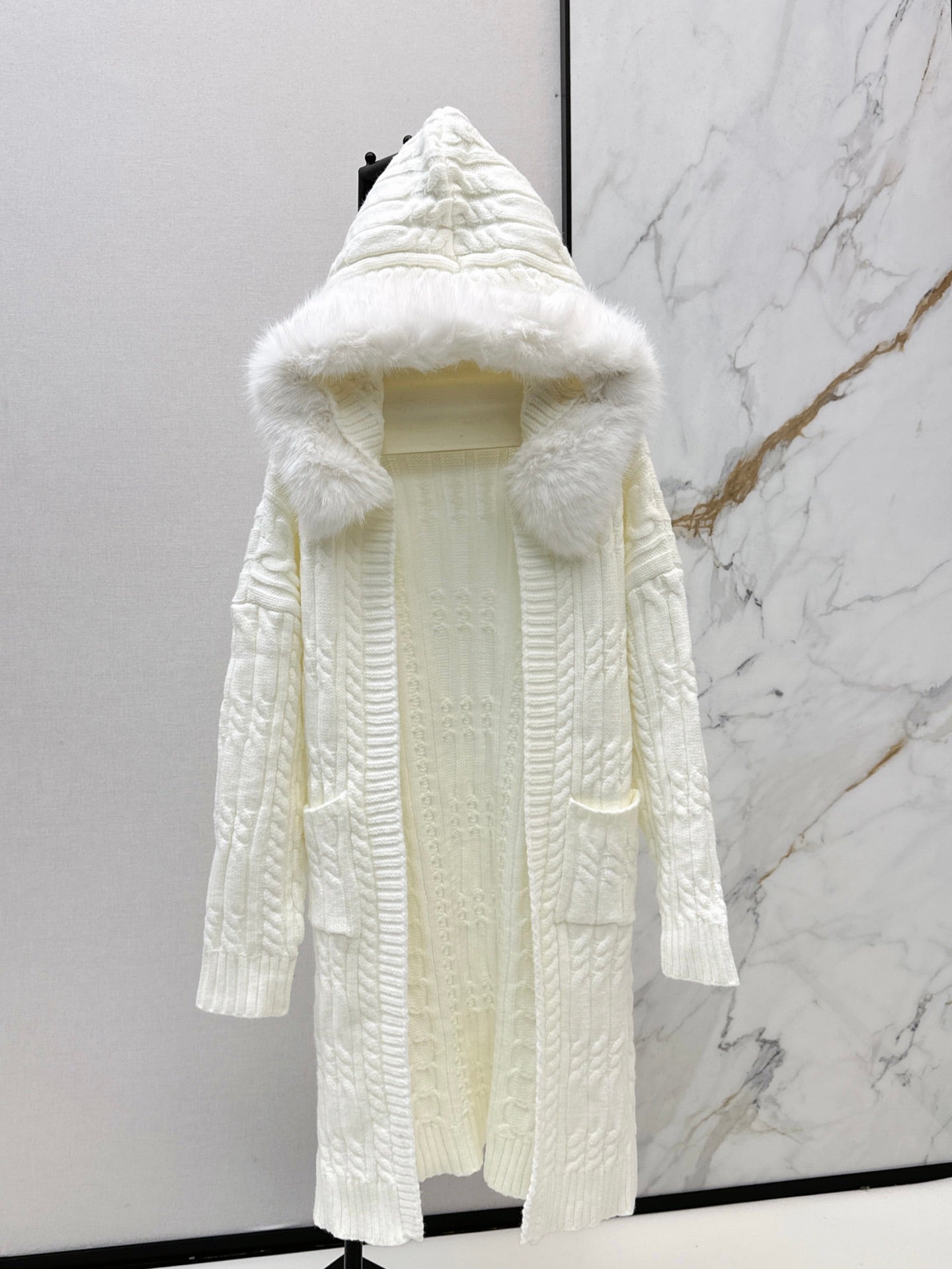 Fend NEW Knitted long coat