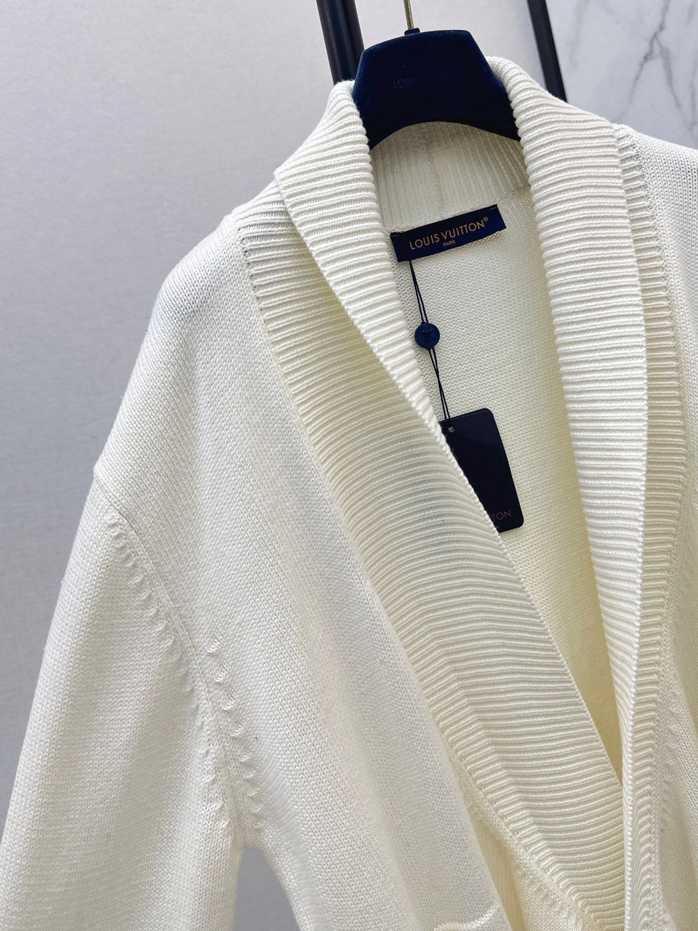 Louis NEW Side-button cardigan