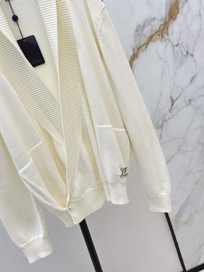 Louis NEW Side-button cardigan