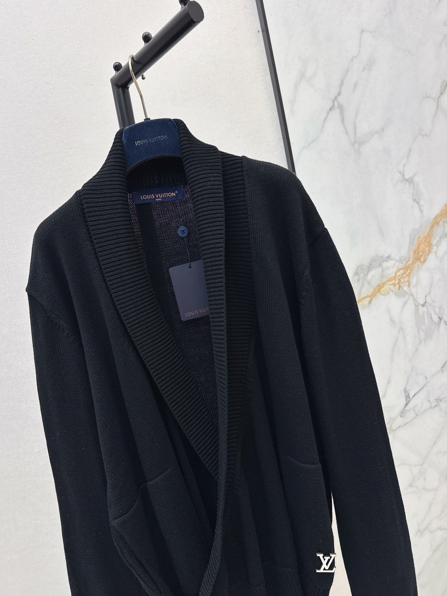 Louis NEW Side-button cardigan