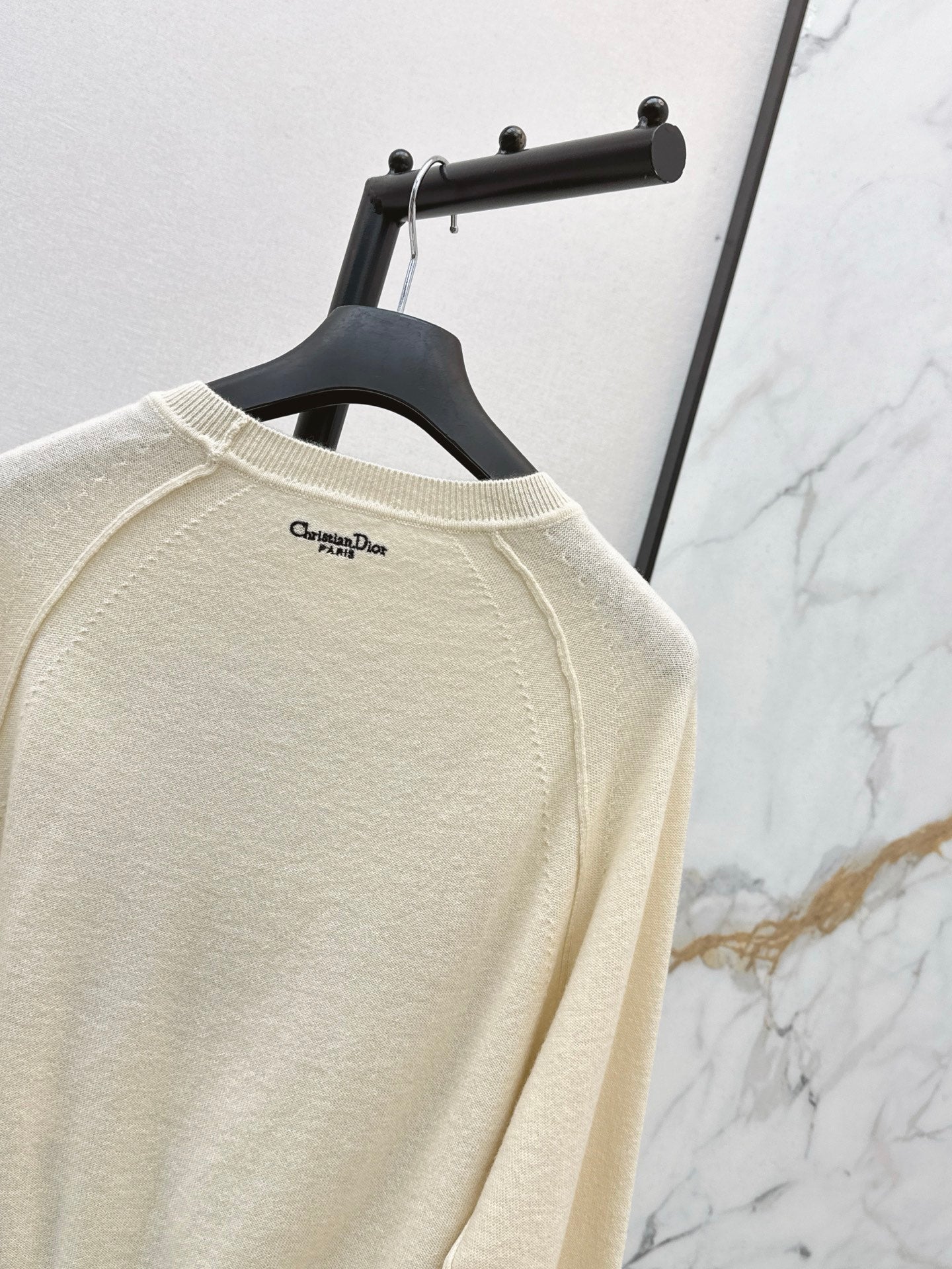 CD NEW Cashmere sweater