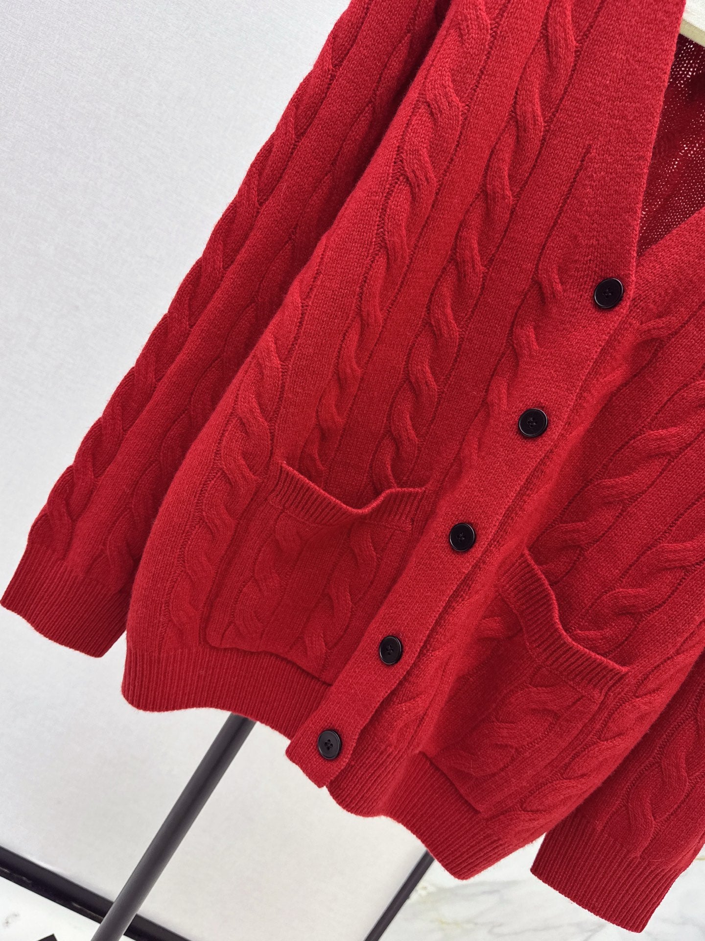 Ral NEW Loose V-neck cardigan