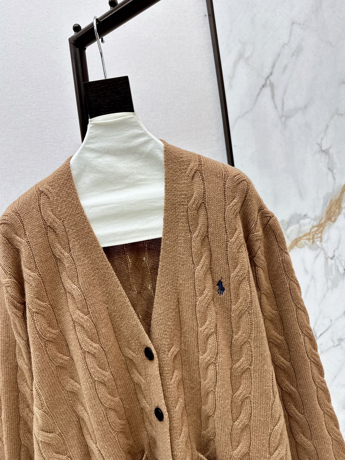 Ral NEW Loose V-neck cardigan