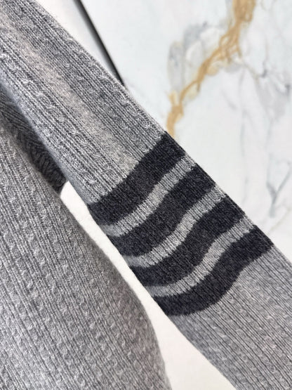 Thom NEW V-neck wool cardigan