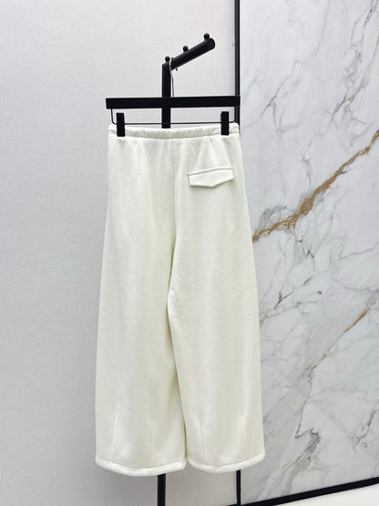 Brune NEW Straight pants