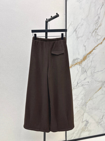 Brune NEW Straight pants