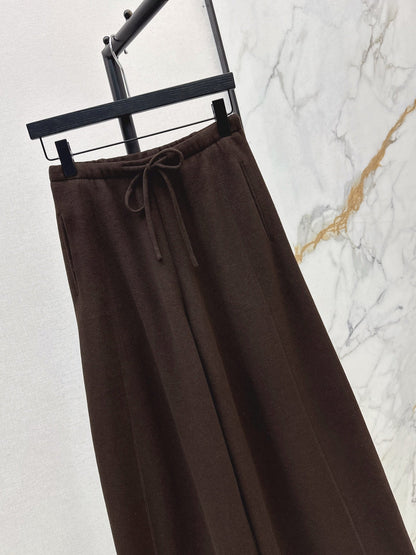 Brune NEW Straight pants