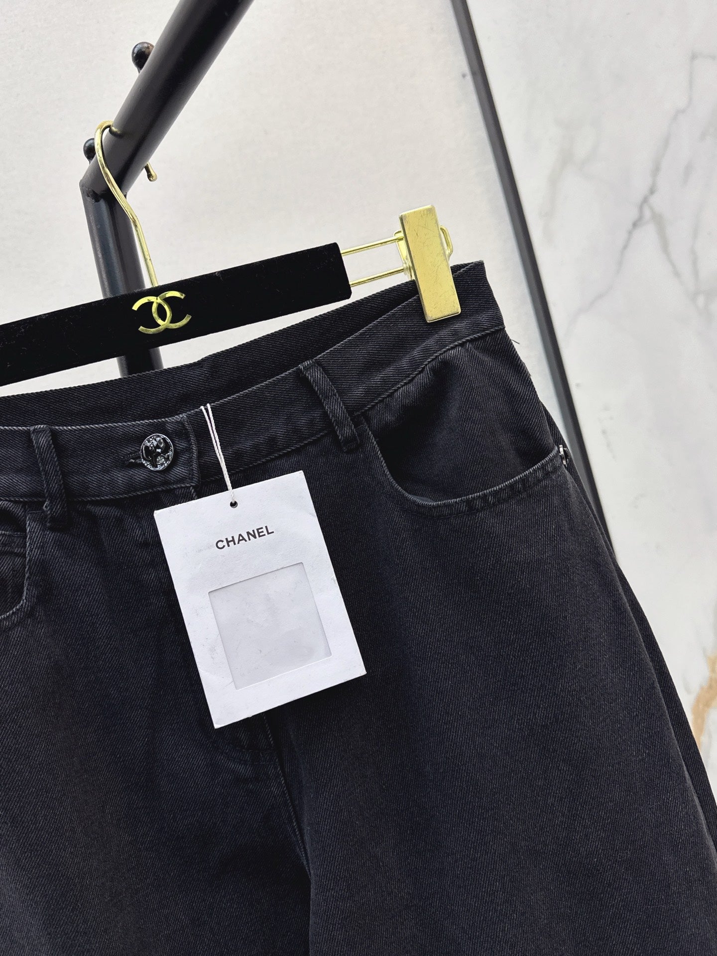 Chan NEW Workwear-style jeans