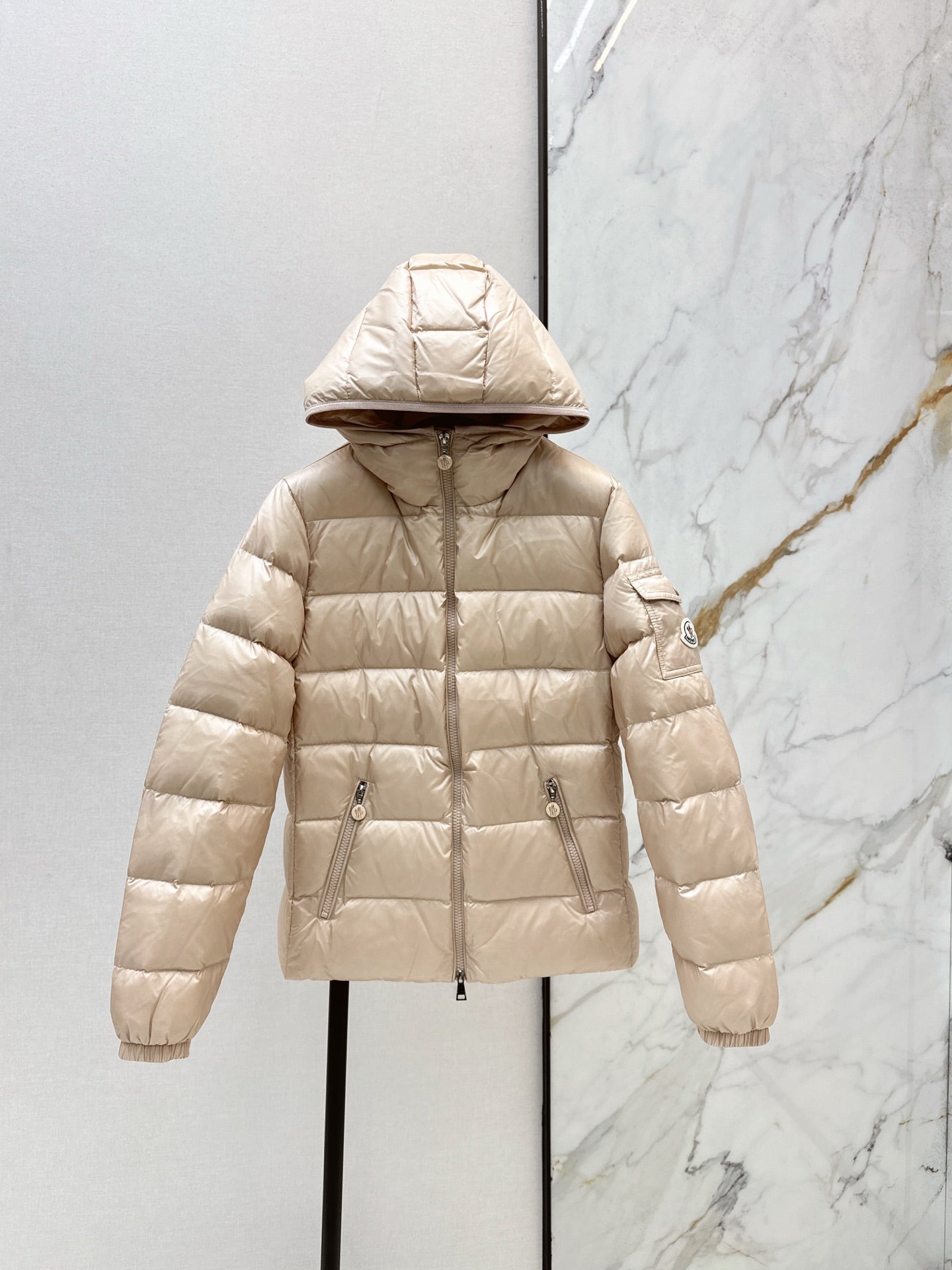 MONC NEW Hooded down jacket