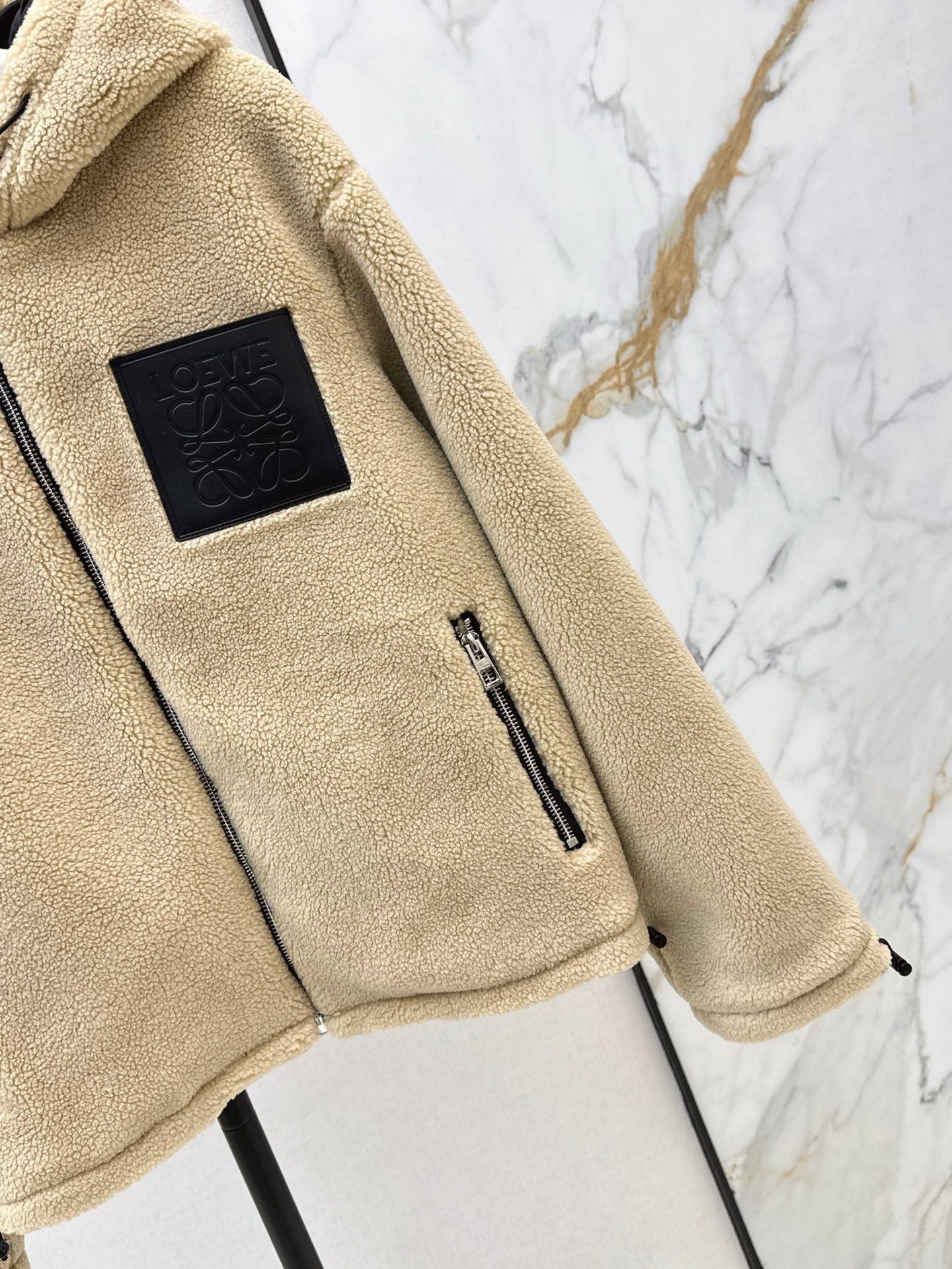 Loe NEW Lambswool coat