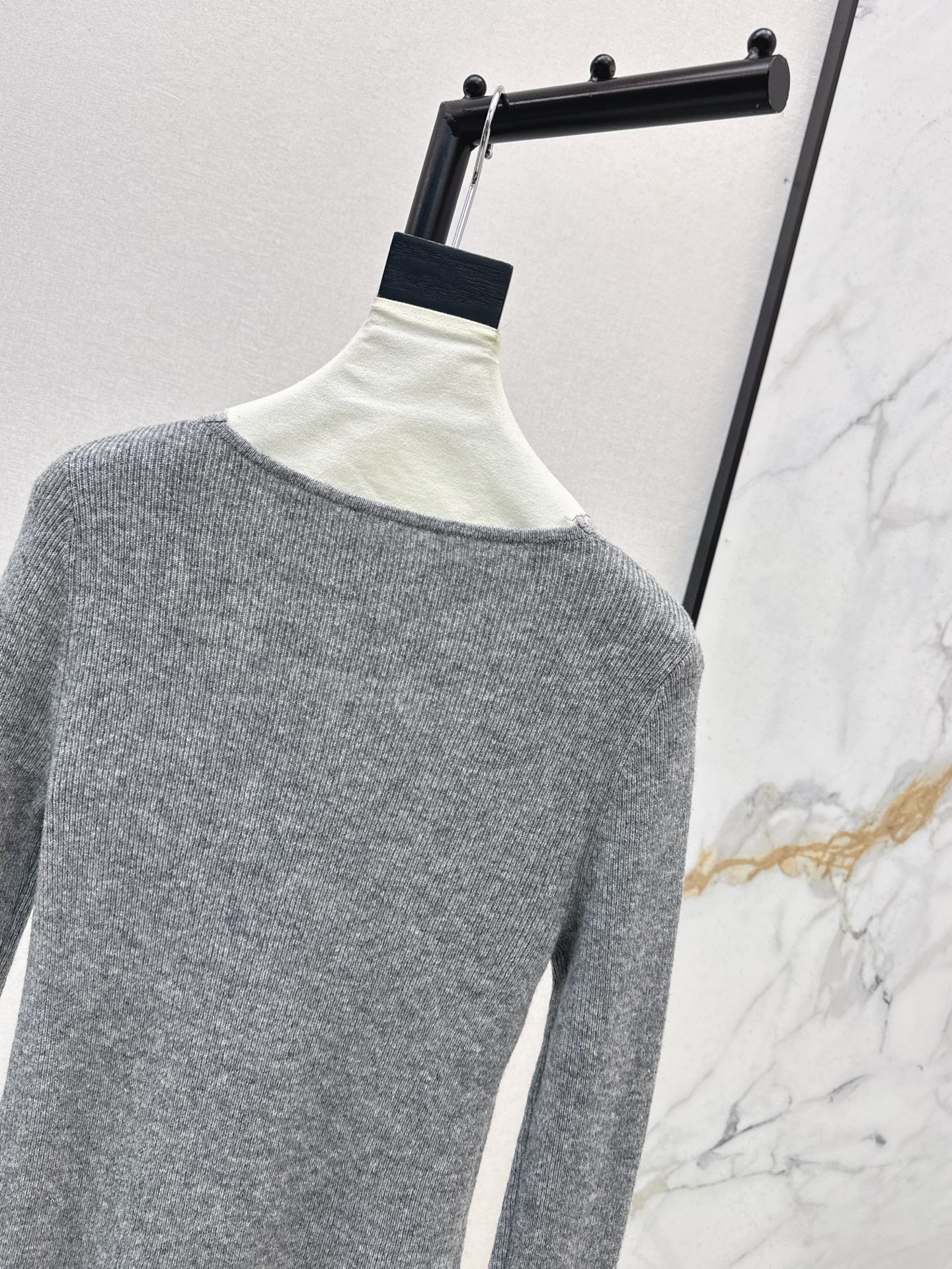 Miu NEW Lace base layer