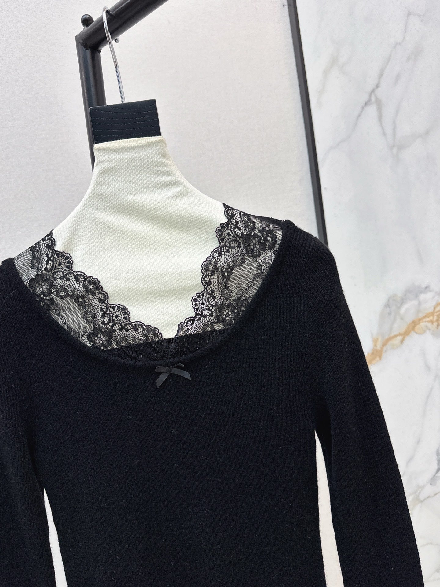 Miu NEW Lace base layer