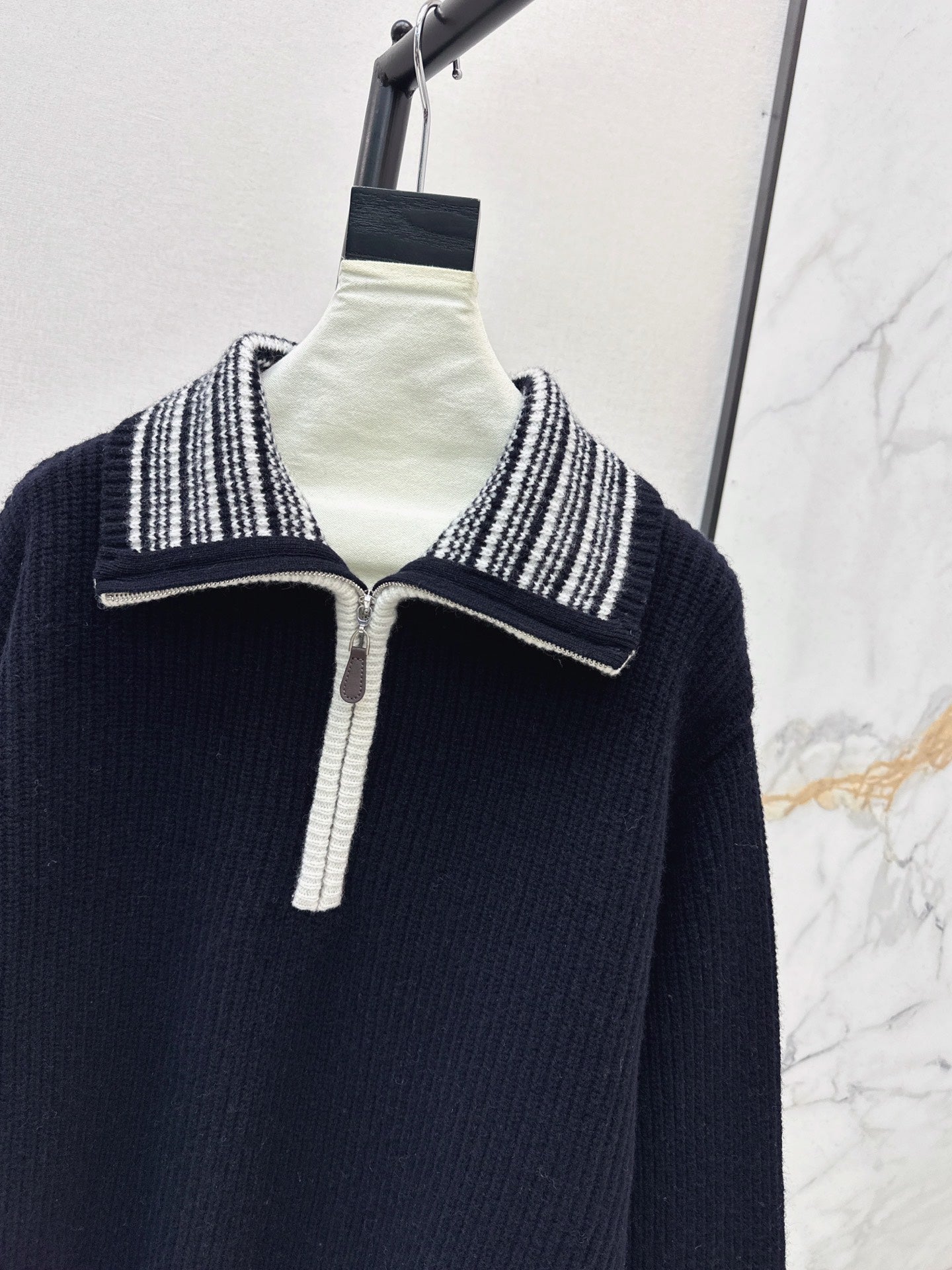 Loro NEW knitted sweater