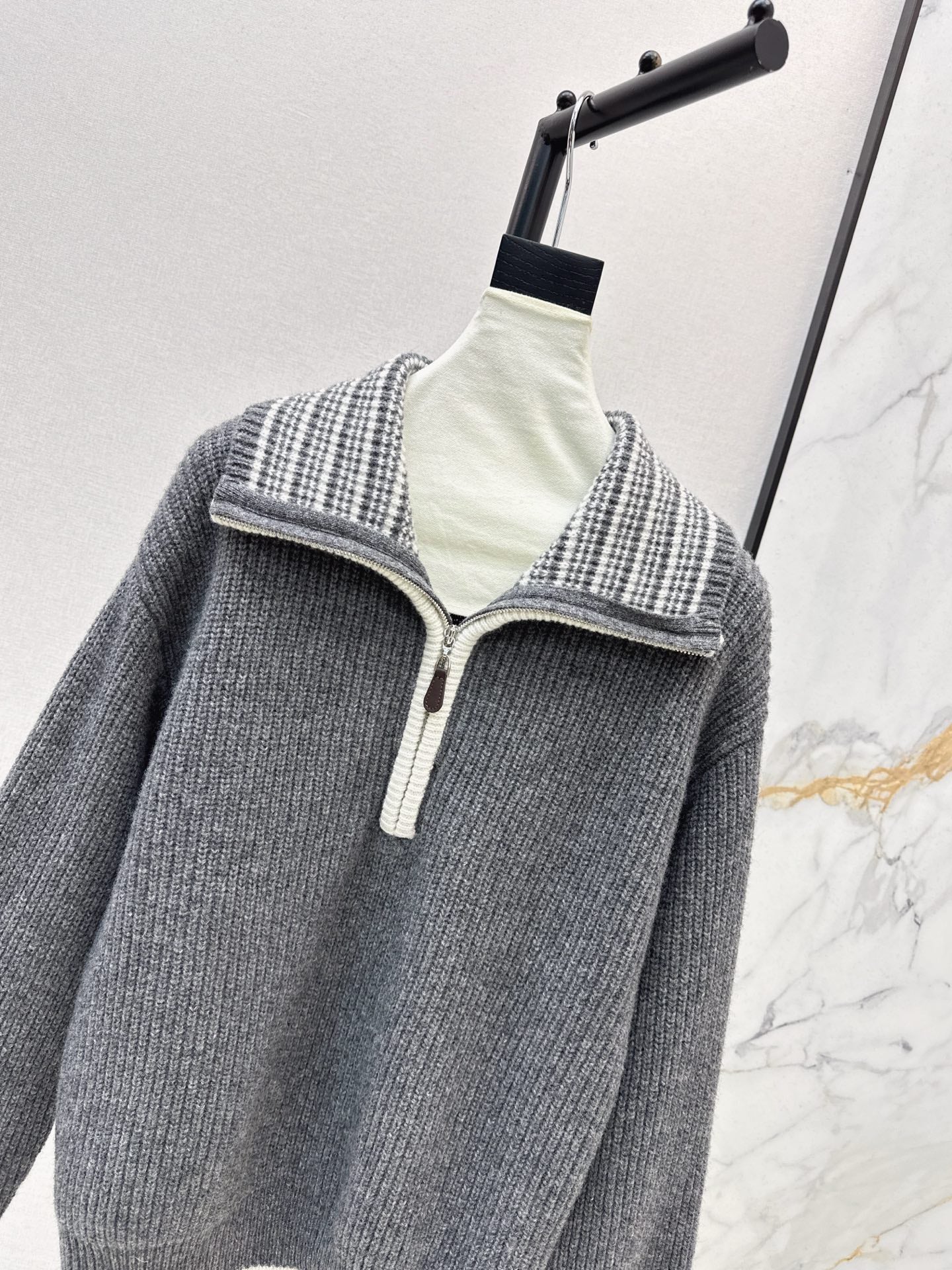 Loro NEW knitted sweater