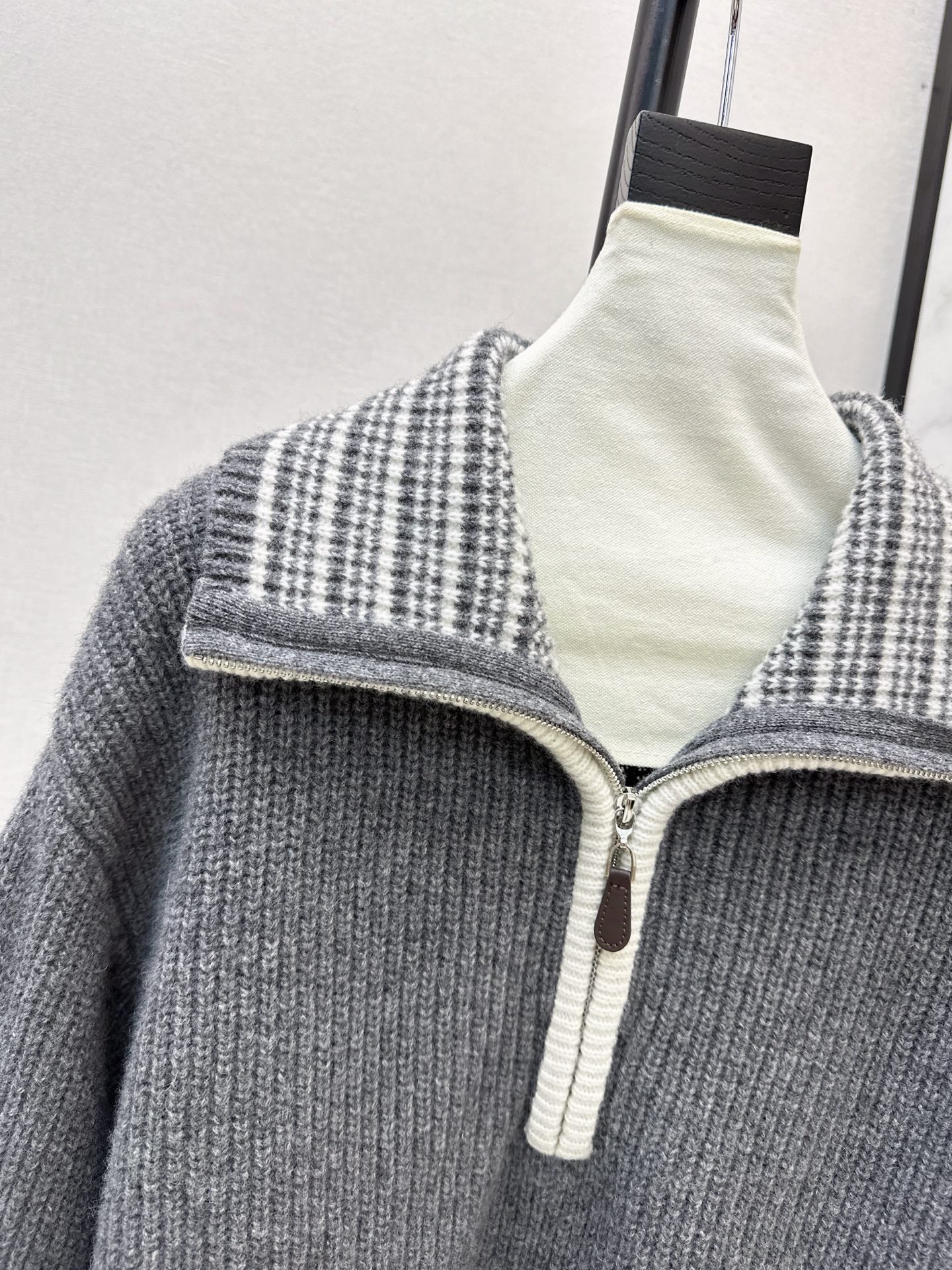 Loro NEW knitted sweater