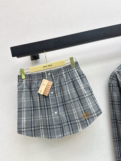 CD NEW plaid skirt