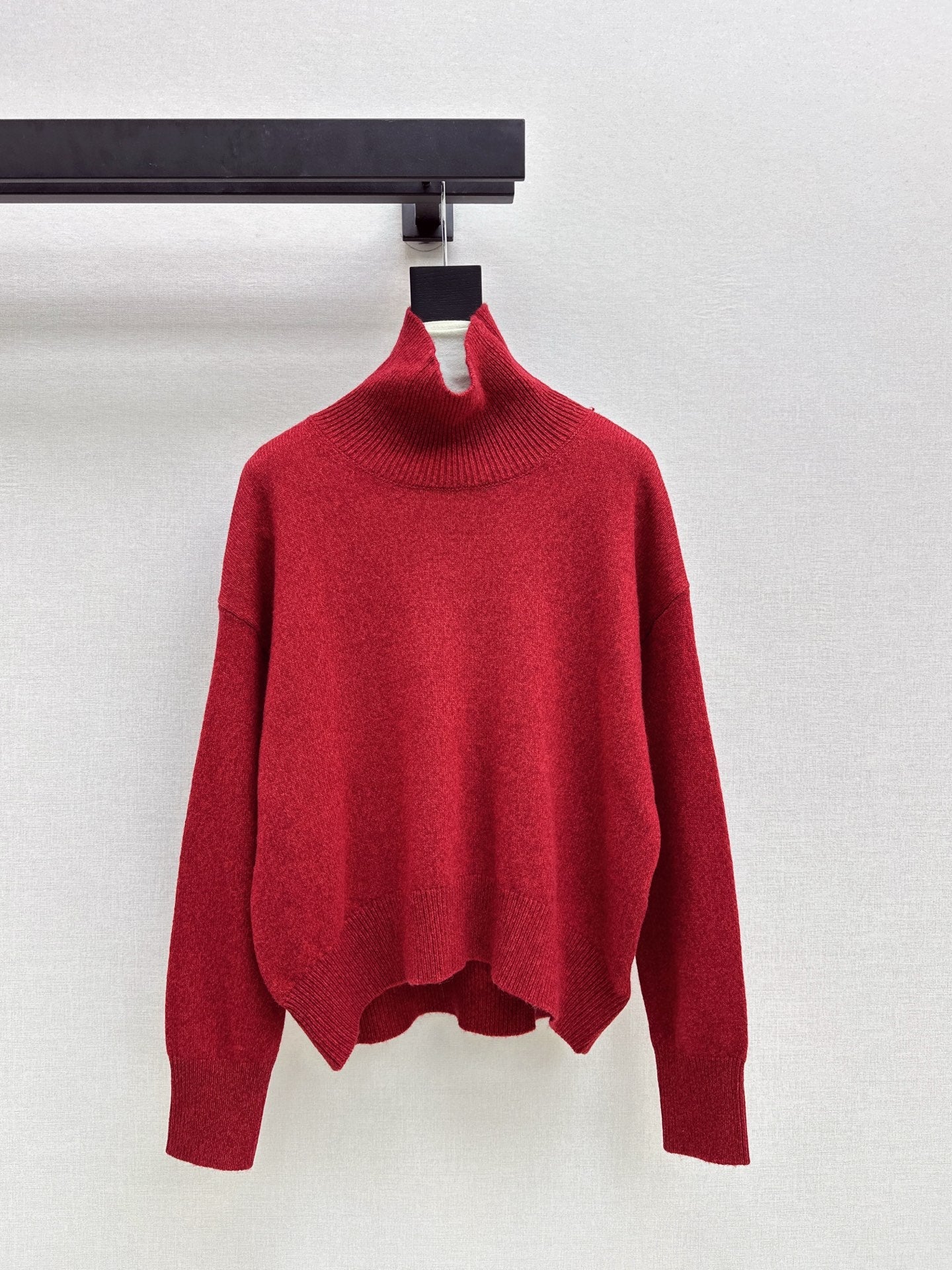 Ce1i NEW Wool sweater
