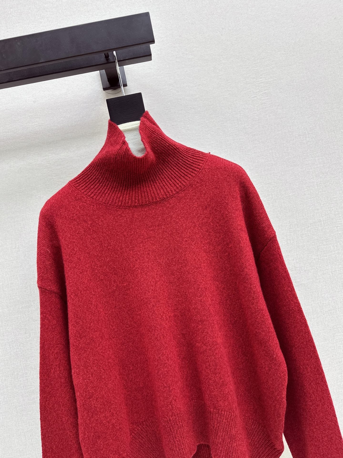 Ce1i NEW Wool sweater