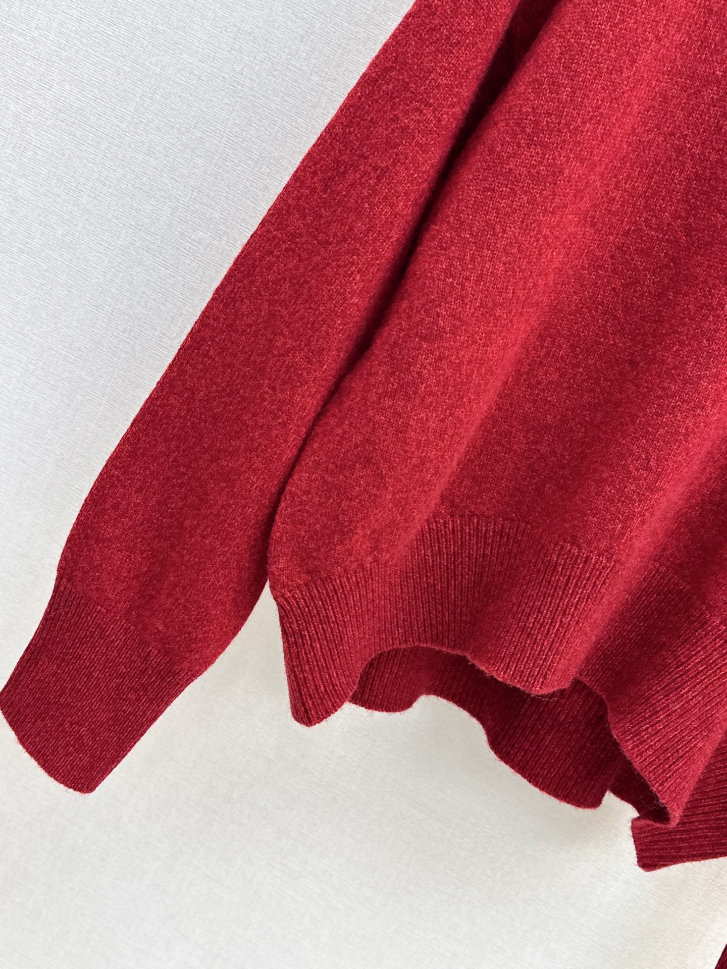 Ce1i NEW Wool sweater