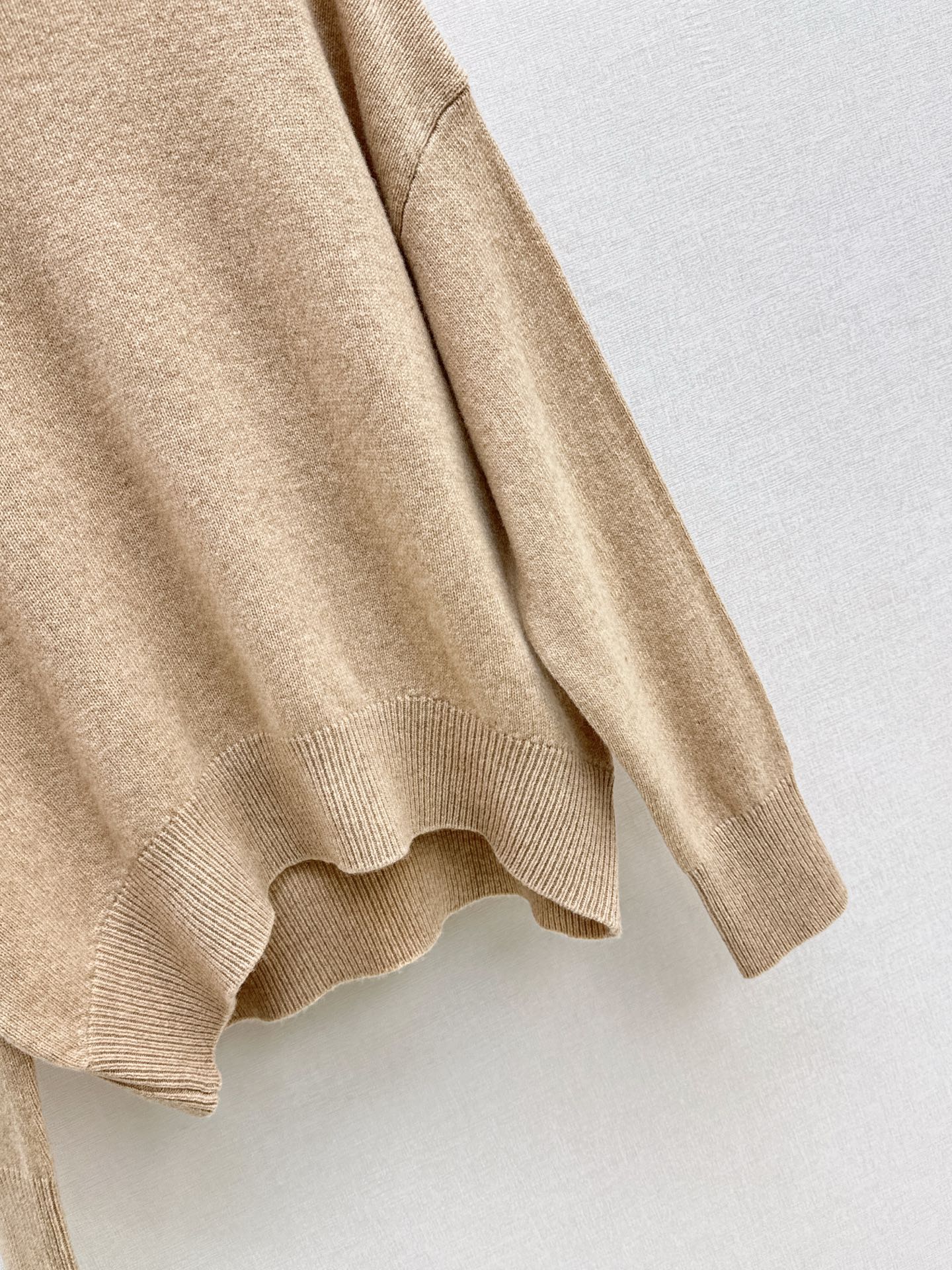 Ce1i NEW Wool sweater