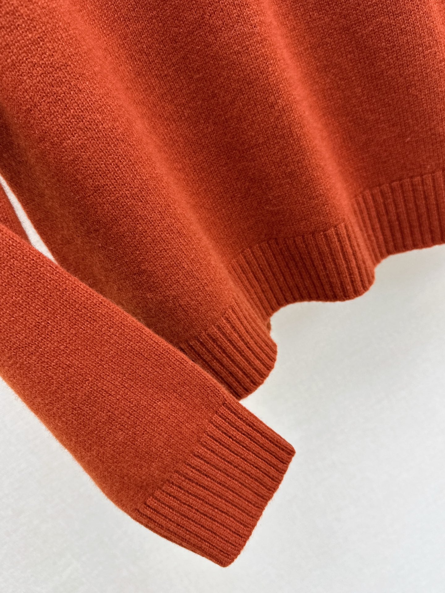 Loro NEW Crew neck sweater