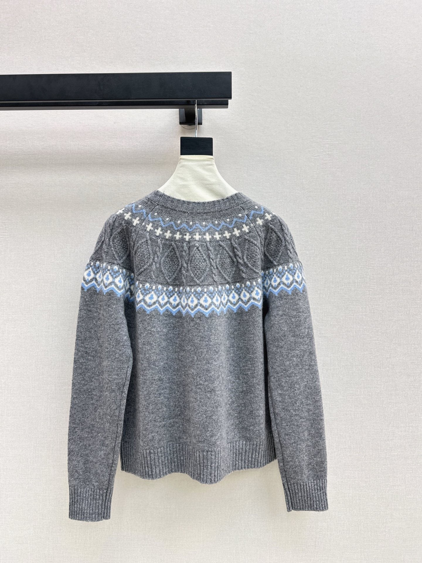 Loro NEW Crew neck sweater