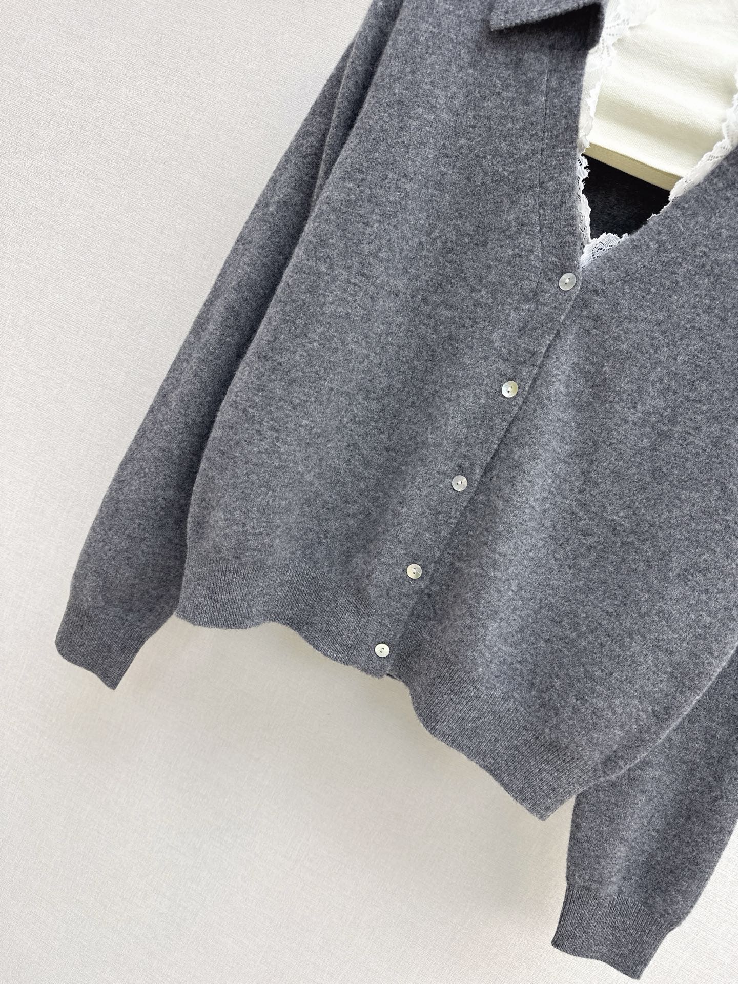 Es NEW Lace Cardigan