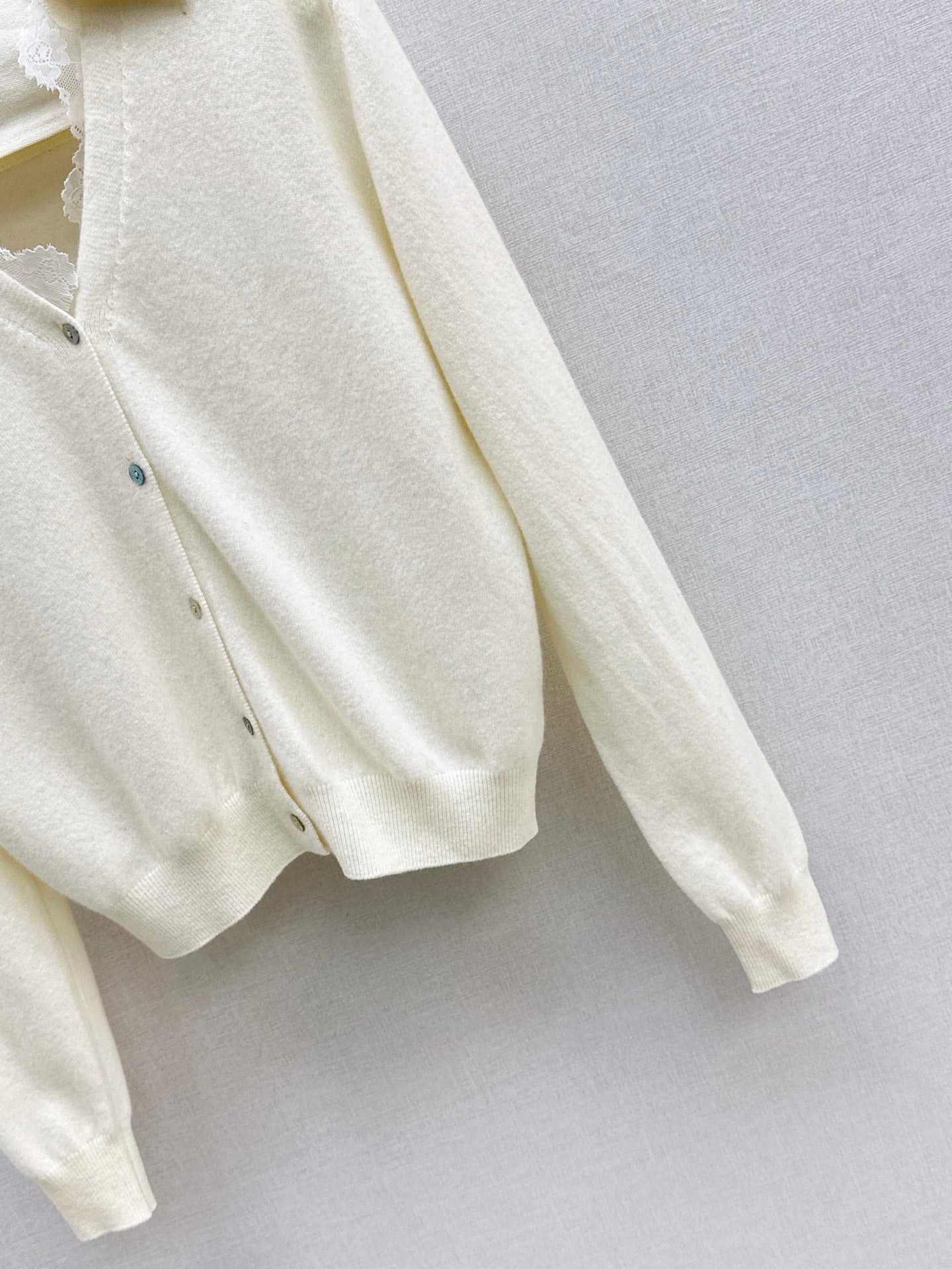 Es NEW Lace Cardigan