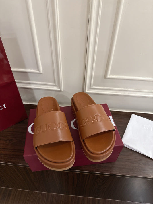 Guc New thick slippers