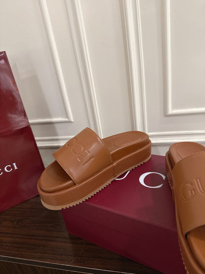 Guc New thick slippers