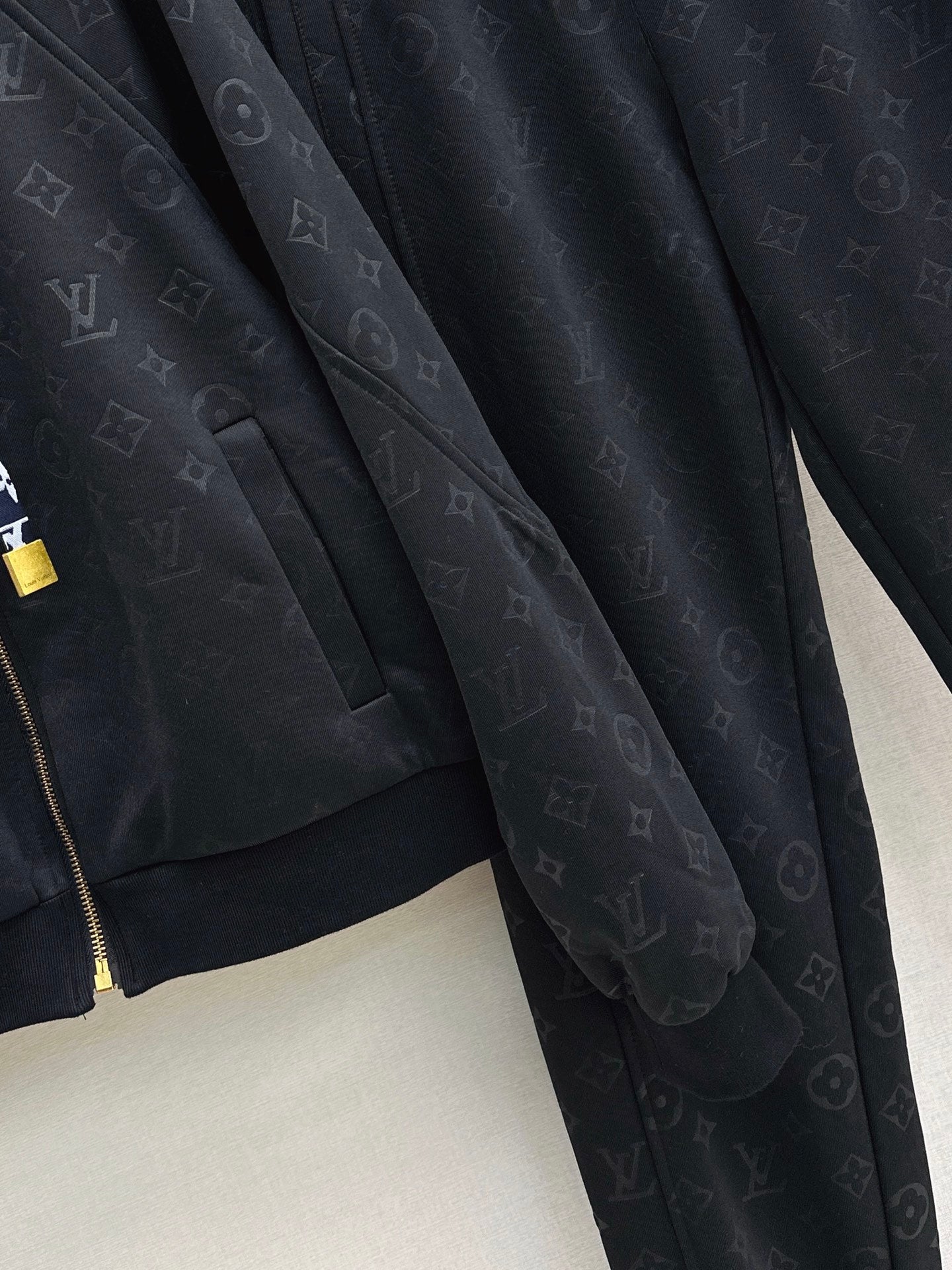 Louis NEW casual suit