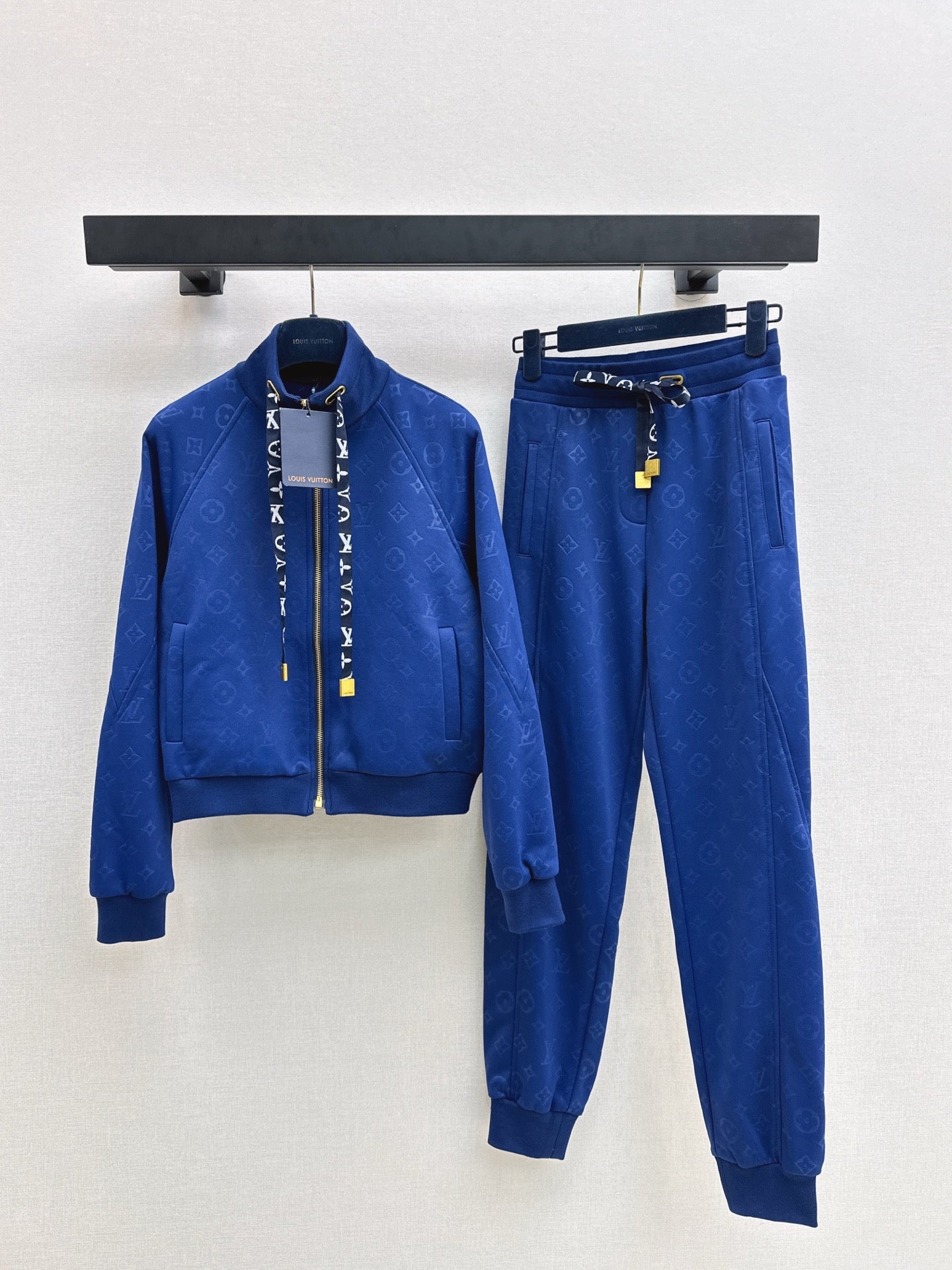 Louis NEW casual suit